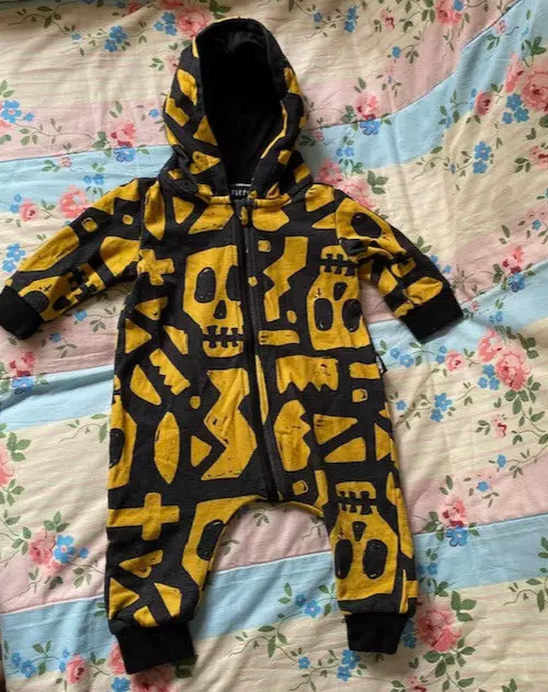 Unisex Black & Yellow SKELETOTS Zip Up Hooded All in One Bodysuit 0-6 Months