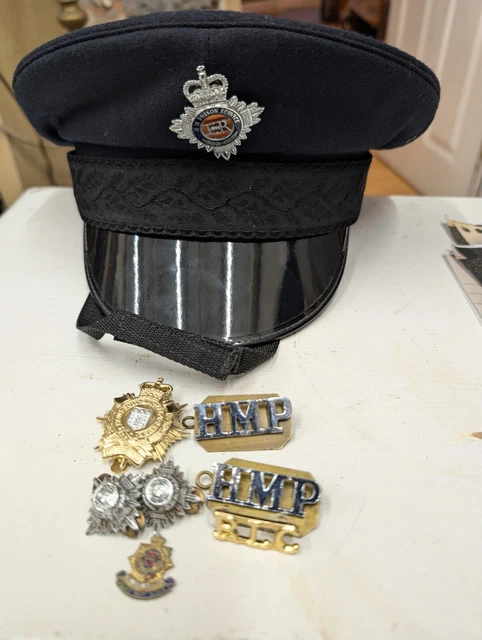 UNIFORM COMPONENTS AND insignia from His Majesty's Prison Service (HMP ...
