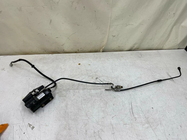 2012 Harley Davidson Softail Arrière Frein ABS Pompe Module & Frein Tuyau Ligne