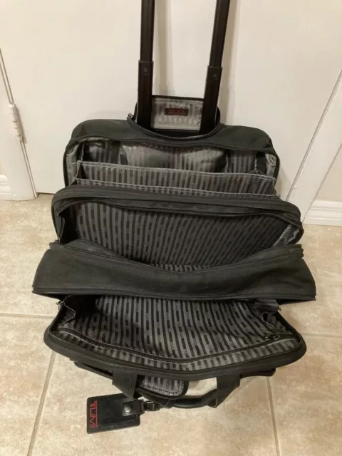 TUMI ALPHA Black Nylon Expandable Wheel a Way Carry On Briefcase 26003 EXC