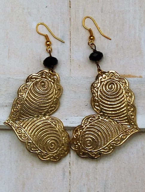 Boucles D'Oreilles Pendantes Filigrane Cœur En Laiton Doré - Fermoir à Clip (Monachella) - NEUF Sans Emballage