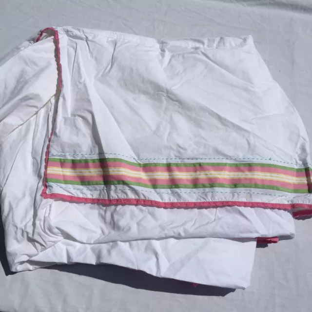 Falda de cama de tamaño doble Pottery Barn para niños cinta de ganchillo blanca rosa amarillo verde