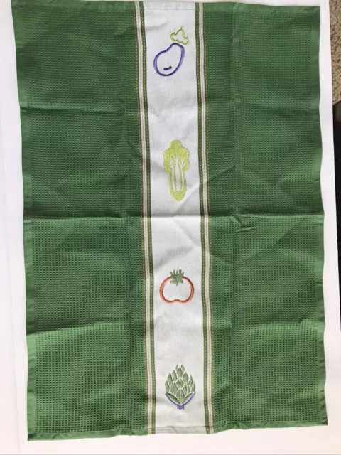 TAG/Tag2U/TagLtd- EMBROIDERED VEGGIES-Waffle Weave Dishtowel- Green- NEW-NWT