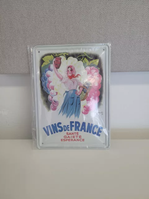 Plaque métal vintage Cuisine au vin -  France