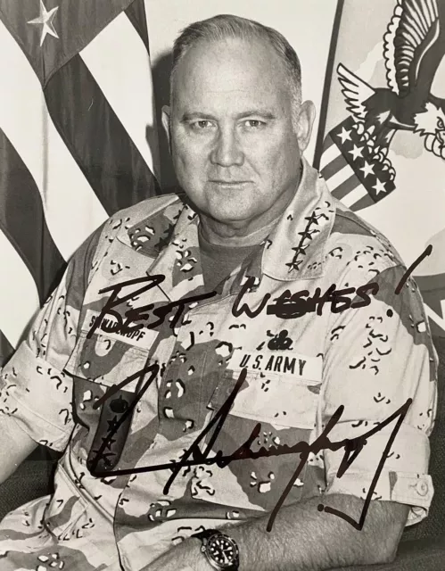 NORMAN SCHWARZKOPF Signed Photograph - former US Army General GULF WAR preprint