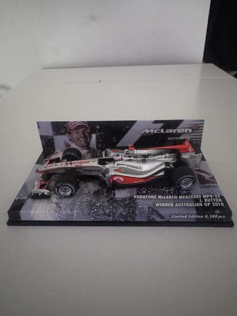 Miniature Minichamps 1/18 - McLaren Mercedes MP4-25 Button 2010, Neuve En Boîte