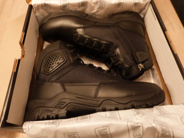 Chaussures d'intervention MAGNUM Strike Force T 44 neuve Rangers