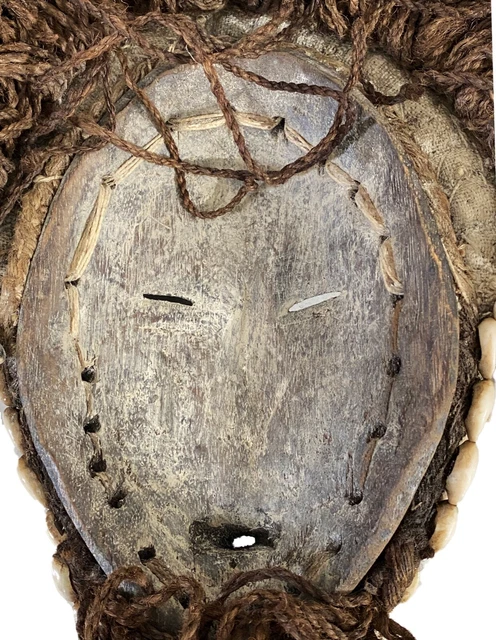 Superb Dan Mask Deangle Cowry Shells 20" H 5