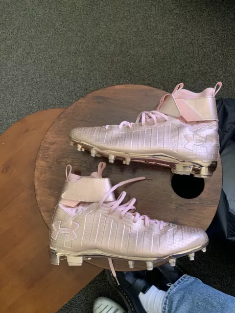 Under armour sales c1n cleats youth