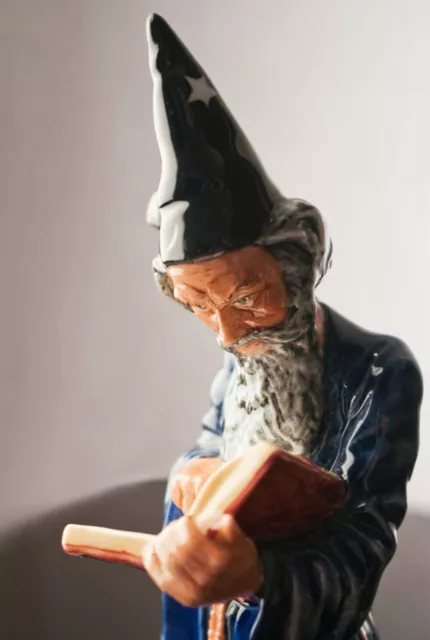 Royal Doulton Porcelain Figurine  “The Wizard” HN 2877