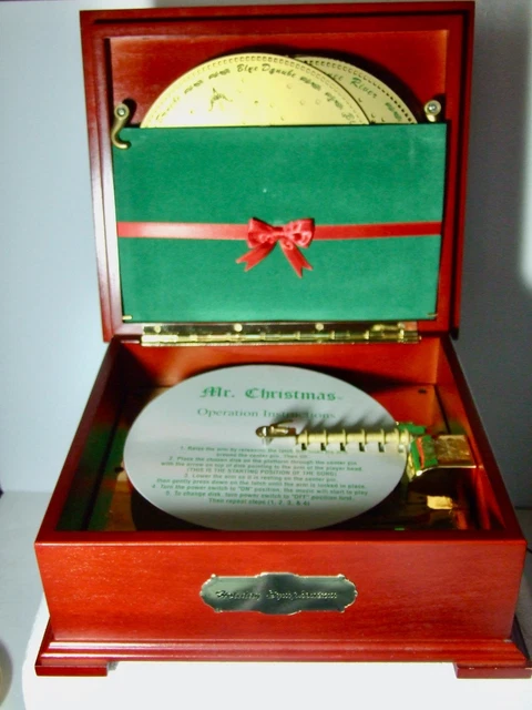 550 Mr. Christmas Holiday Symphonium