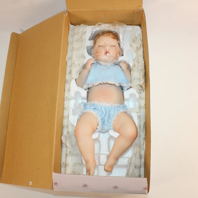 The Ashton-Drake Galleries "Good As Gold" Porcelain Sleeping Baby #76415 8