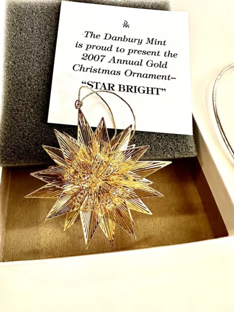 The Danbury Mint Annual Christmas Ornament Star Bright 23kt Gold Plated 2007