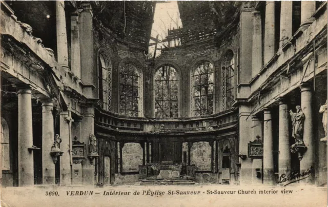 MILITARY CPA Verdun-Interior de l'Eglise St-Sauveur (316133)