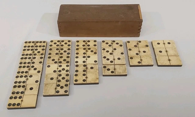 Ancien Jeu de Dominos en Os et Coffret Bois – XIXème / Début XXème - Antiquités