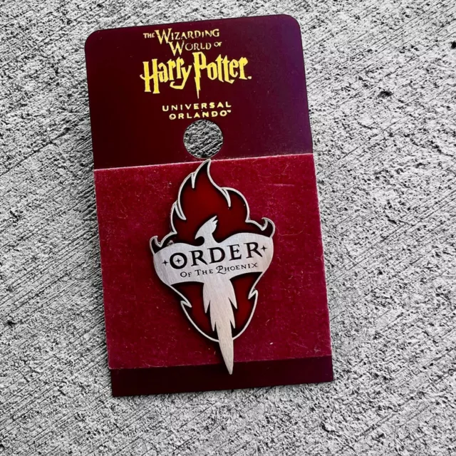 Harry Potter Retired Park Official Order of the Pheonix Pin