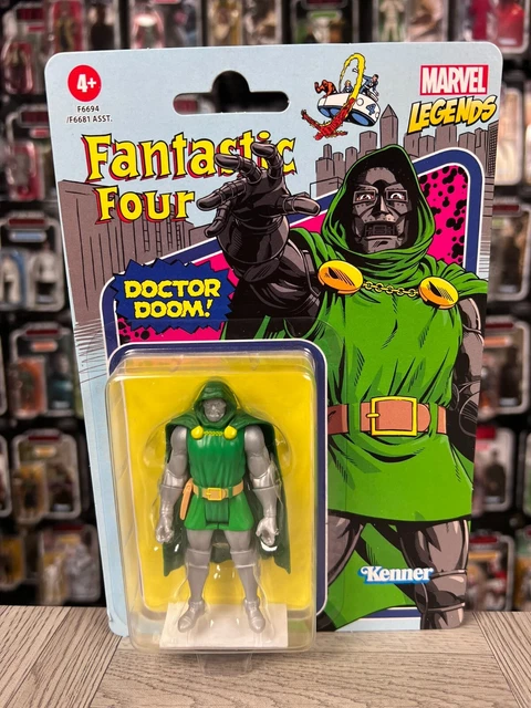 Figurine Marvel Legends Doctor Doom Fantastic Four - Édition Rétro