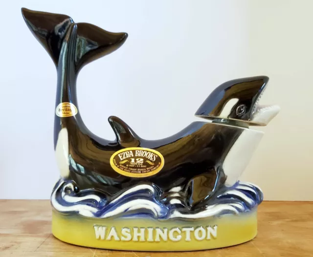 Rare Ezra Brooks 1972 Washington Orca Killer Whale Orcinus Whiskey Decanter