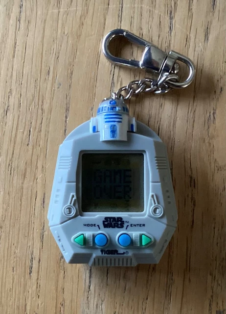 Tamagotchi 88822 Star Wars R2D2 Virtual Pet Droid With Mini