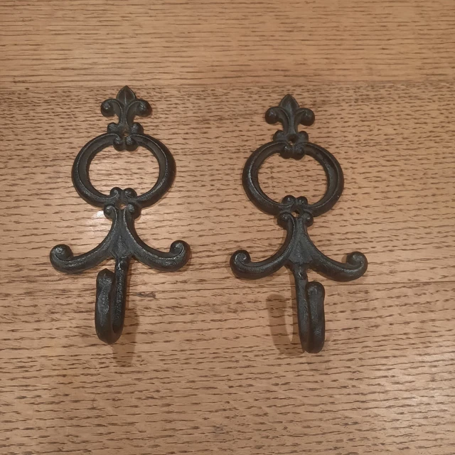 Vtg Set Of Cast Iron Rustic Heavy Hooks Metal 2 . Size 7×3×1.25 Industrial