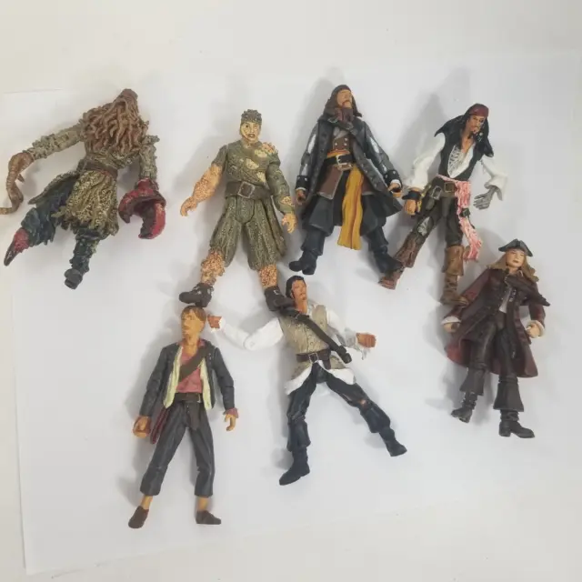 Pirates Of The Caribbean Zizzle Action Figures Lot of 7 Jack Sparrow