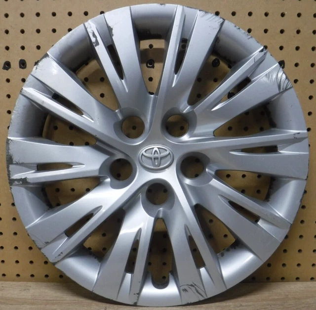 TOYOTA CAMRY 20122014 61163 Silver 16 inch Hubcap OEM Wheel Cover 19.