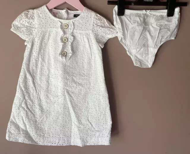 Girls BABY GAP White Dress & Nappy Cover Set age 3 years