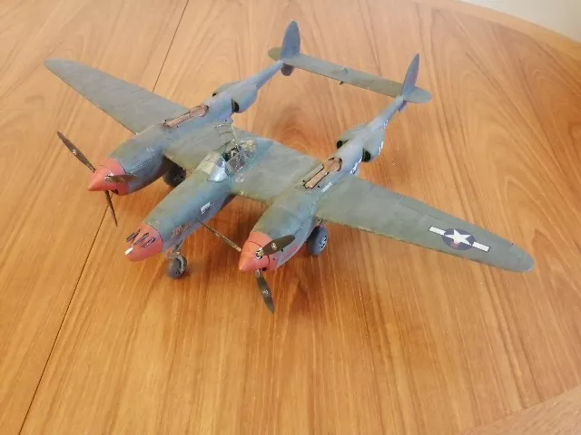 1 32 P 38 Lightning - Built for Display