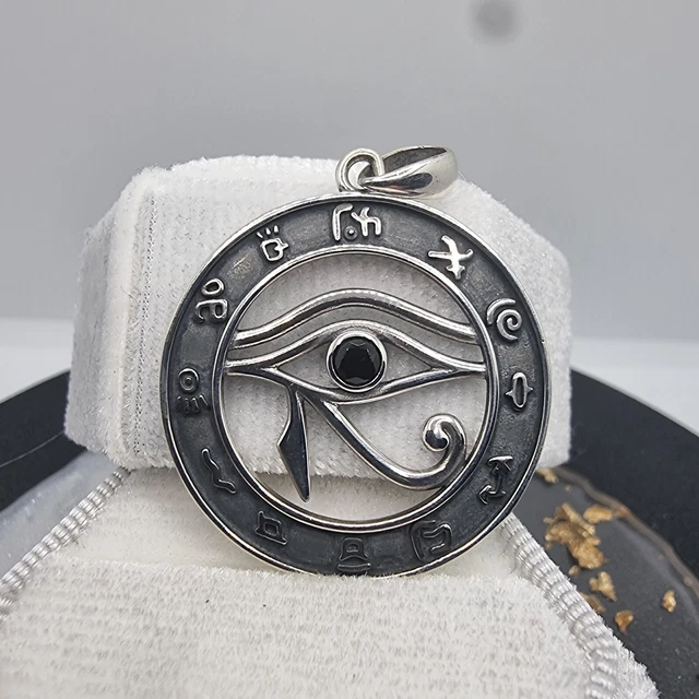 Bracciale AeraVida Con Amuleto Occhio Di Horus - Argento 925 E Corda Di Cotone Nero - Bracciale Regolabile 15-23 Cm, Fatto A Mano