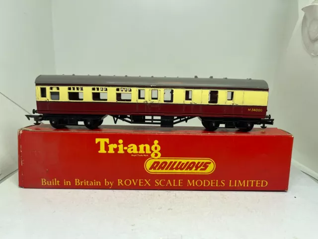 Triang OO Gauge Railways R28 Main Line Brake 2nd Coach BR Maroon & Cream M34000