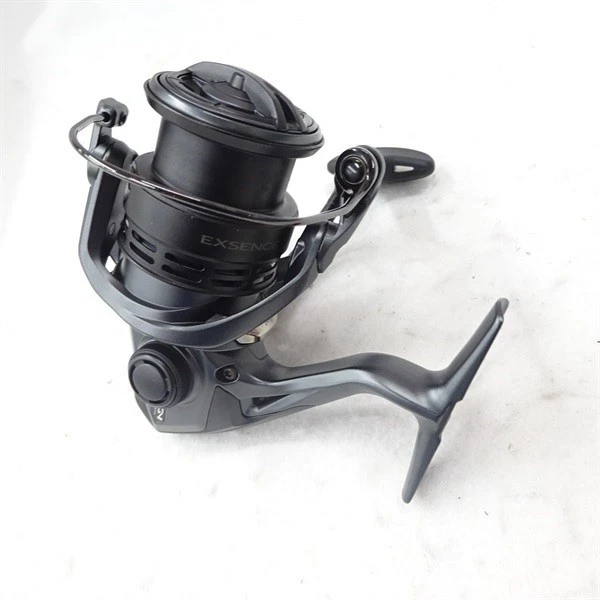 SHIMANO 18EXSENCE CI4+ C3000MHG 美品　最終値下げ シマノ】 18エクスセンス CI4+ C3000MHG SHIMANO EXSENCE