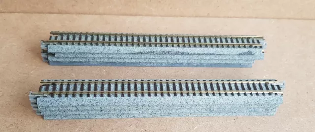 Used Unboxed Set of Eight Kato S186 N Gauge Straight Track Sections. Lot BK 262