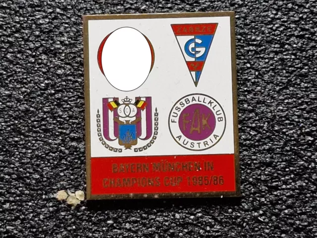 Pin - Anstecknadel - Badge FC Bayern München - Anderlecht, Austria Wien, Zarbze