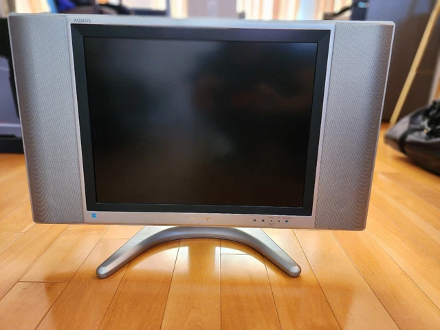Sharp Aquos Liquid Crystal TV Model LC-20B6U-SM Excellent Sharp Aquos Liquid Crystal TV Model LC-20B6U-SM Excellent
