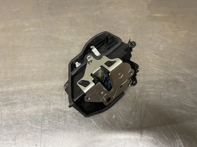 Genuine BMW Front Left Door Latch Actuator For E60 E81 E87 E90 F10 F20 F30 51217059973