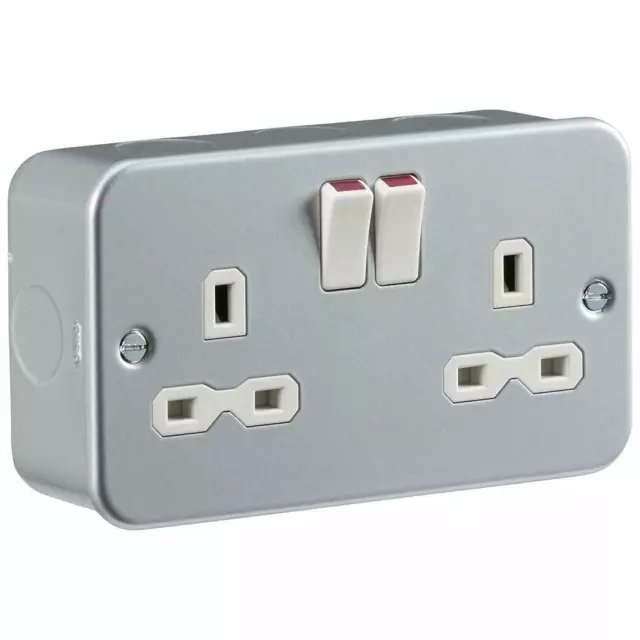 2 Way Double Mains Metal Clad Switched Socket Outlet 13A with Mounting Back Box