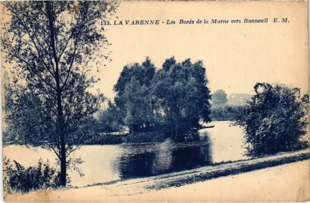 CPA La Varenne les bords de la Marne (1347766)