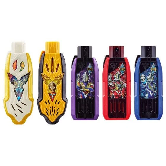 Bandai Ultraman Trigger DX Guts Hyper Key Premium Ultraman Trigger Set