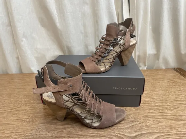 Vince Camuto Evel Taupe Caged Leather 3” Block Heel Size 7.5M Open Toe