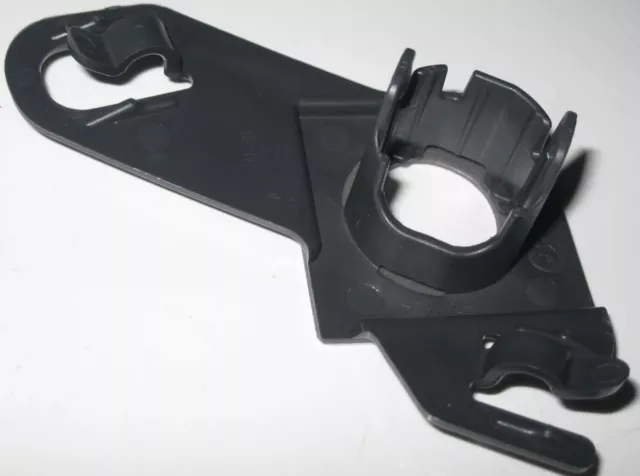 BMW E60 E61 Front Left Inner PDC Holder Mount Bracket 51117178071 New Genuine