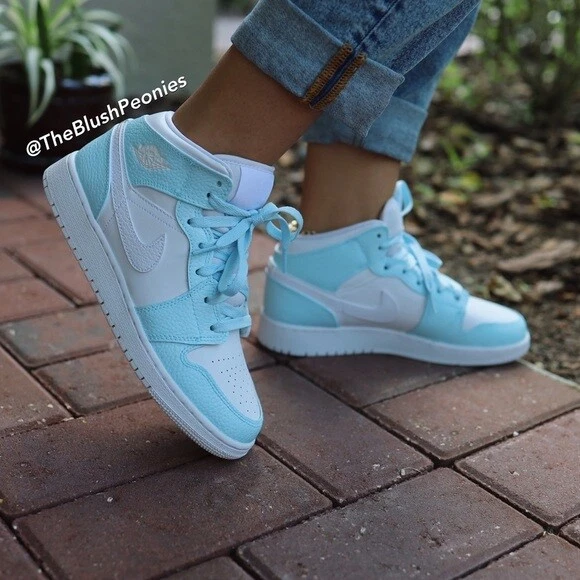 aj1 light blue