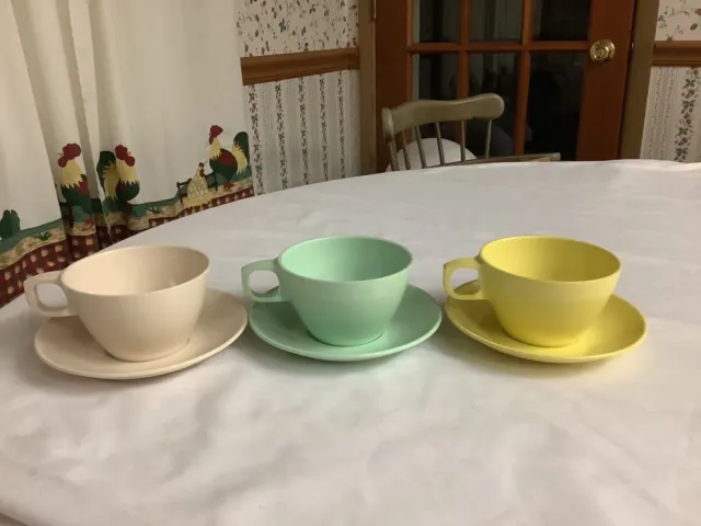 Vintage Mallow Ware 3 Cups & Saucers.