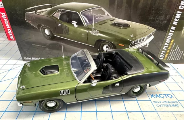 1/18 Scale, BYC/Acme, 1971 PLYMOUTH HEMI CUDA CONVERTIBLE BLEM !