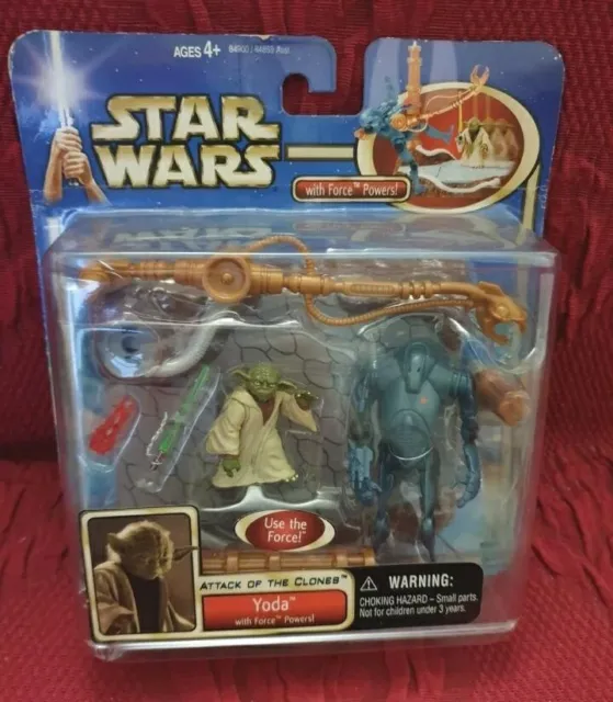 HASBRO Star Wars ATTACK OF THE CLONES YODA With Force Powers Action Figure