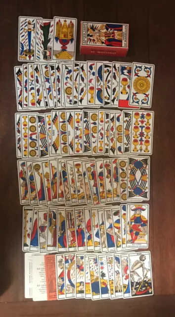 Cartes de Tarot, magie de cartomancie et des arts divinatoires