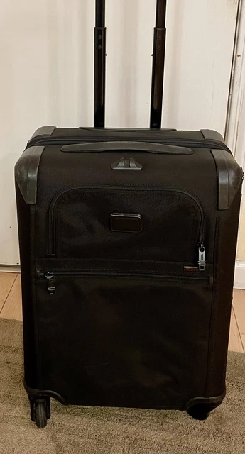 TUMI Alpha 2 Continental Expandable 4-Wheel Carry-On (Model #22061D2) Black