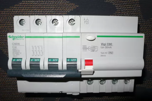 DISJONCTEUR DIFFERENTIEL 4POLE 32A 30mA SCHNEIDER ELECTRIC TETRA 32AMPERE PC10KA