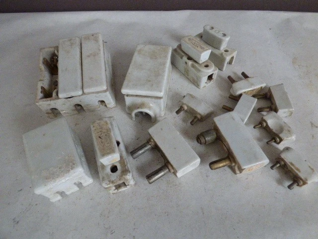 LOT de Porte-Fusibles et Fusibles en Porcelaine
