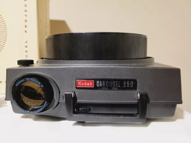 Kodak Carousel 650 Slide Projector Serviced Fully Functional See Video 2
