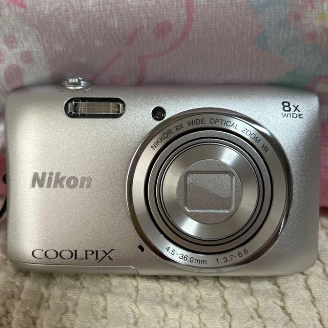 NIKON COOLPIX S3600 Silver Compact Digital Camera 20MP Slim NIKON COOLPIX S3600 Silver Compact Digital Camera 20MP Slim